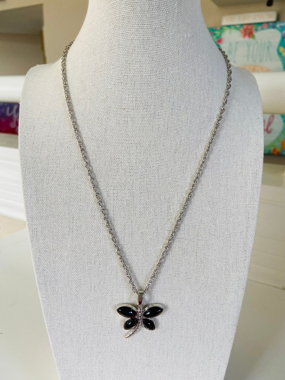 NEW Toni Black Agate Dragonfly Silver Charm Pendant Chain Fashion Necklace
